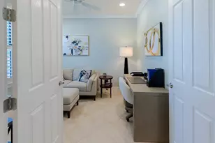 221 SE Longview Dr, Port Saint Lucie, FL 34984 - Photo 5