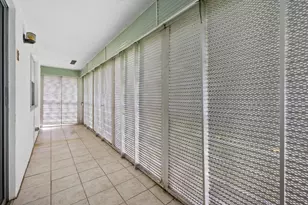 392 Markham R, Deerfield Beach, FL 33442 - Photo 23