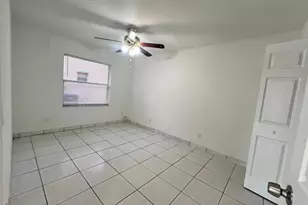 1096 Staghorn St, Wellington, FL 33414 - Photo 13