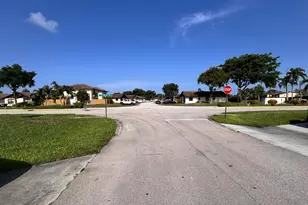 5402 Bonky Ct, West Palm Beach, FL 33415 - Photo 3