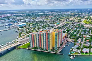 2640 Lake Shore Dr, Riviera Beach, FL 33404 - Photo 69