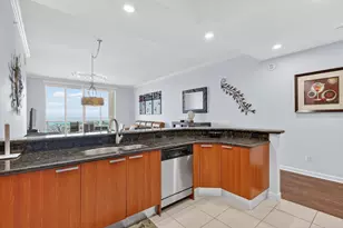 2640 Lake Shore Dr, Riviera Beach, FL 33404 - Photo 13