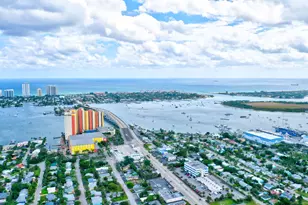 2640 Lake Shore Dr, Riviera Beach, FL 33404 - Photo 5