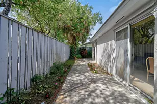 49 Admirals Ct, Palm Beach Gardens, FL 33418 - Photo 19