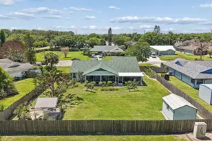902 Egret Ave, Fort Pierce, FL 34982 - Photo 43