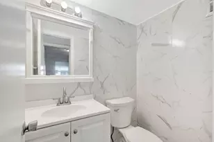 121 Bedford E, West Palm Beach, FL 33417 - Photo 11