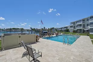 700 Pine Dr, Pompano Beach, FL 33060 - Photo 19