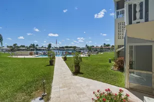 700 Pine Dr, Pompano Beach, FL 33060 - Photo 19