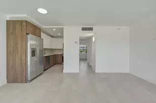 700 Pine Dr, Pompano Beach, FL 33060 - Photo 5