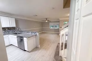 917 Imperial Lake Rd, West Palm Beach, FL 33413 - Photo 7