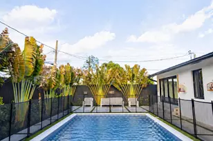 807 Hollywood Pl, West Palm Beach, FL 33405 - Photo 39