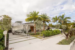 807 Hollywood Pl, West Palm Beach, FL 33405 - Photo 9
