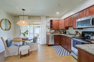3940 NE 13th Ave, Oakland Park, FL 33334 - Photo 9