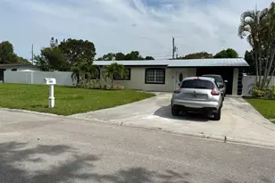 355 Johnston St, Fort Pierce, FL 34982 - Photo 1