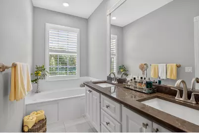 423 Capistrano Drive, Palm Beach Gardens, FL 33410 - Photo 43