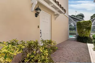 423 Capistrano Dr, Palm Beach Gardens, FL 33410 - Photo 31