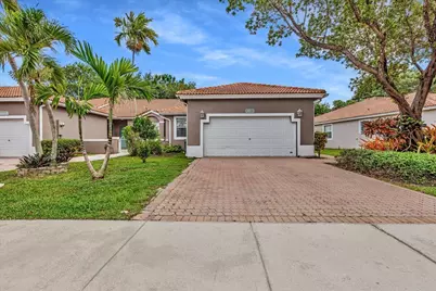 7600 S Aragon Boulevard #3, Sunrise, FL 33322 - Photo 1