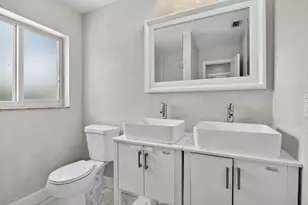7504 NW 40th Pl, Coral Springs, FL 33065 - Photo 7