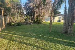 5010 Birch Dr, Fort Pierce, FL 34982 - Photo 11