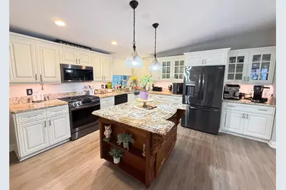 3800 Hydrilla Court, Port Saint Lucie, FL 34952 - Photo 9