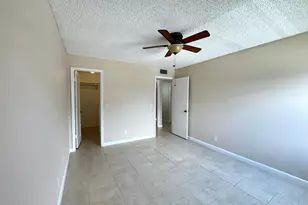 900 S Normandy Ln, Delray Beach, FL 33484 - Photo 21