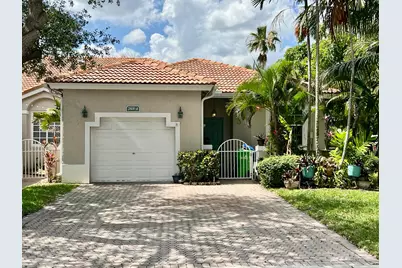 7801 S Aragon Boulevard #4, Sunrise, FL 33322 - Photo 1