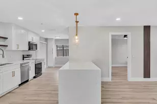 10691 NW 28th St, Sunrise, FL 33322 - Photo 13