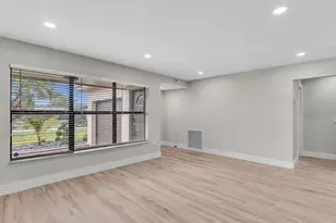 10691 NW 28th St, Sunrise, FL 33322 - Photo 7