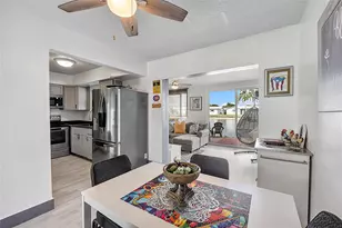 8103 NW 58th Pl, Tamarac, FL 33321 - Photo 7