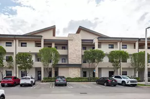 7925 NW 104th Ave, Doral, FL 33178 - Photo 3