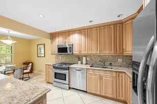 22 Westgate Ln, Boynton Beach, FL 33436 - Photo 3