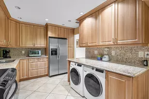 22 Westgate Ln, Boynton Beach, FL 33436 - Photo 7