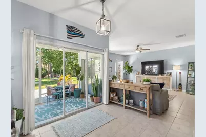 521 N Valencia Circle SW, Vero Beach, FL 32968 - Photo 11