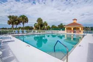 521 N Valencia Cir SW, Vero Beach, FL 32968 - Photo 45