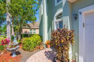 521 N Valencia Cir SW, Vero Beach, FL 32968 - Photo 5