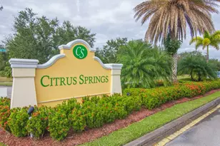 521 N Valencia Cir SW, Vero Beach, FL 32968 - Photo 43