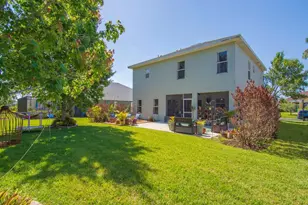 521 N Valencia Cir SW, Vero Beach, FL 32968 - Photo 21