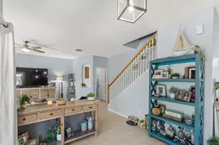 521 N Valencia Cir SW, Vero Beach, FL 32968 - Photo 15
