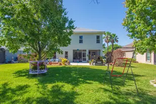 521 N Valencia Cir SW, Vero Beach, FL 32968 - Photo 19