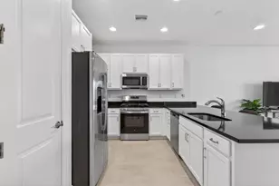 12440 SW Blue Mangrove Pkwy, Port Saint Lucie, FL 34987 - Photo 9