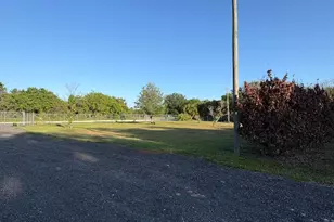 855 N Datil St, Clewiston, FL 33440 - Photo 13