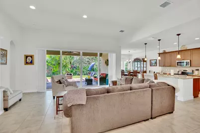 393 11th Square SW, Vero Beach, FL 32962 - Photo 5