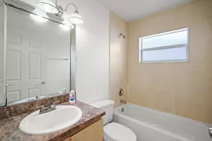 2241 NW 3rd St, Pompano Beach, FL 33069 - Photo 25