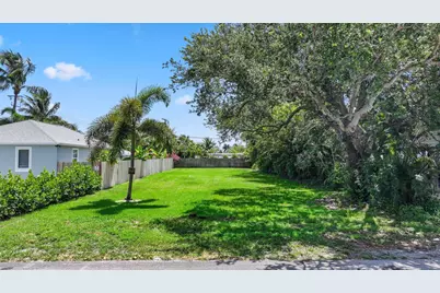 614 N 5th Street, Lantana, FL 33462 - Photo 3