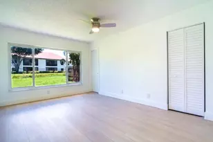 5430 Mirror Lakes Blvd, Boynton Beach, FL 33472 - Photo 15