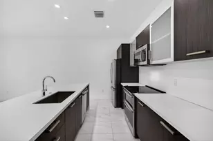 1044 NE 18th Ave, Fort Lauderdale, FL 33304 - Photo 11