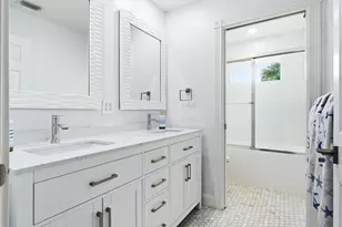 573 Cocoplum Dr Dr E, Jupiter, FL 33458 - Photo 27