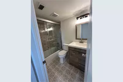 21906 Lake Forest Circle, Boca Raton, FL 33433 - Photo 7