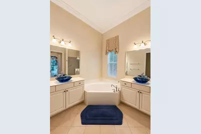 974 Mill Creek Drive, Palm Beach Gardens, FL 33410 - Photo 11