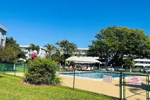 111 Royal Pk Dr, Oakland Park, FL 33309 - Photo 23